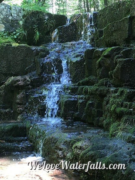 Hone Quarry Falls Waterall
